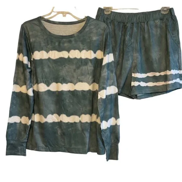 Tie-dyed Stripes Long Sleeve Shorts Lounge Set MEDIUM (606) - Picture 2 of 6